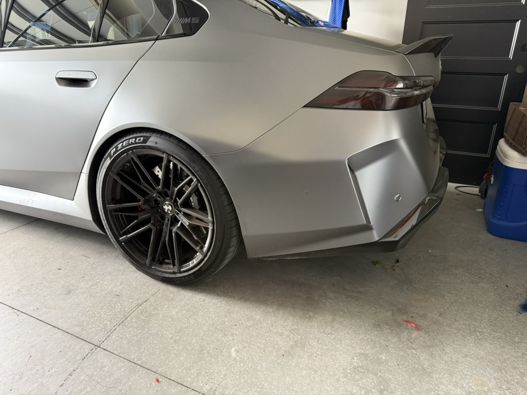 2025 BMW M5 photo